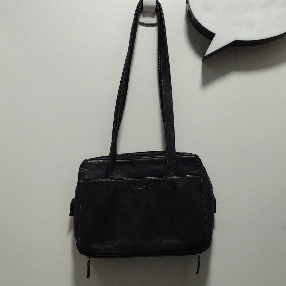 Stylish Tignanello Black Leather Shoulder Bag